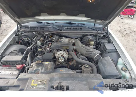 2003 Mercury Grand Marquis Gs from USA, damaged, VIN 2MEFM74W43X601647